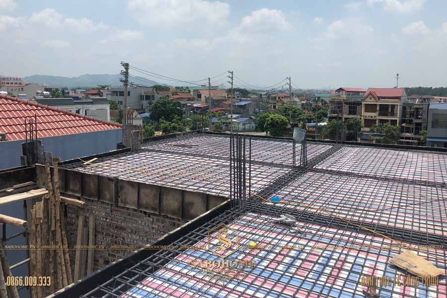 3-Giam-sat-do-mai-biet-thu-3-tang-hien-dai-bt5
